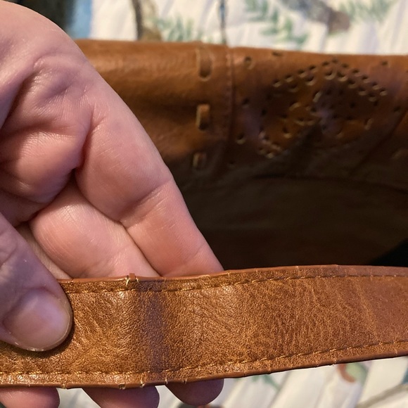 B.O.C. Vegan/faux leather shoulder saddle bag - Picture 13 of 14